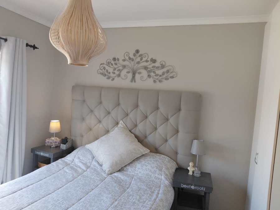 To Let 4 Bedroom Property for Rent in Durbanville Western Cape